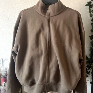 Essentials fear of god sweater